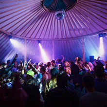 green-yurt-hire-uk-with-Alex-Green-and-Phil-Stockton-91